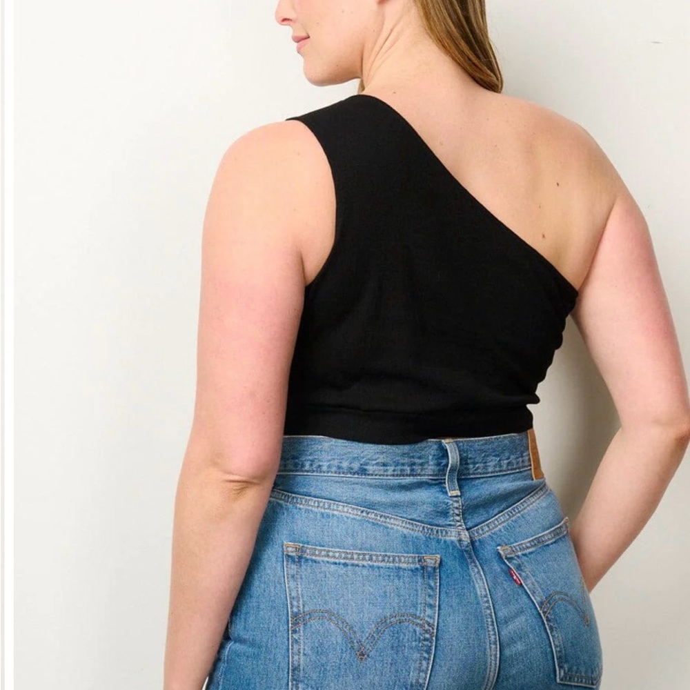 Plus size One Shoulder - Picture 2 of 3